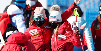 Corinne mit einem Swiss-Ski Teammitglied